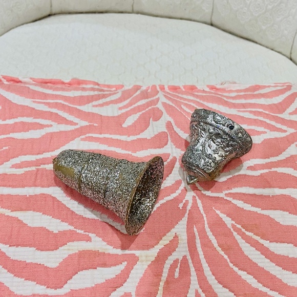 N29-BUNDLE ONLY Vintage Silver Glittered Plastic Decorative Bells - Picture 5 of 8